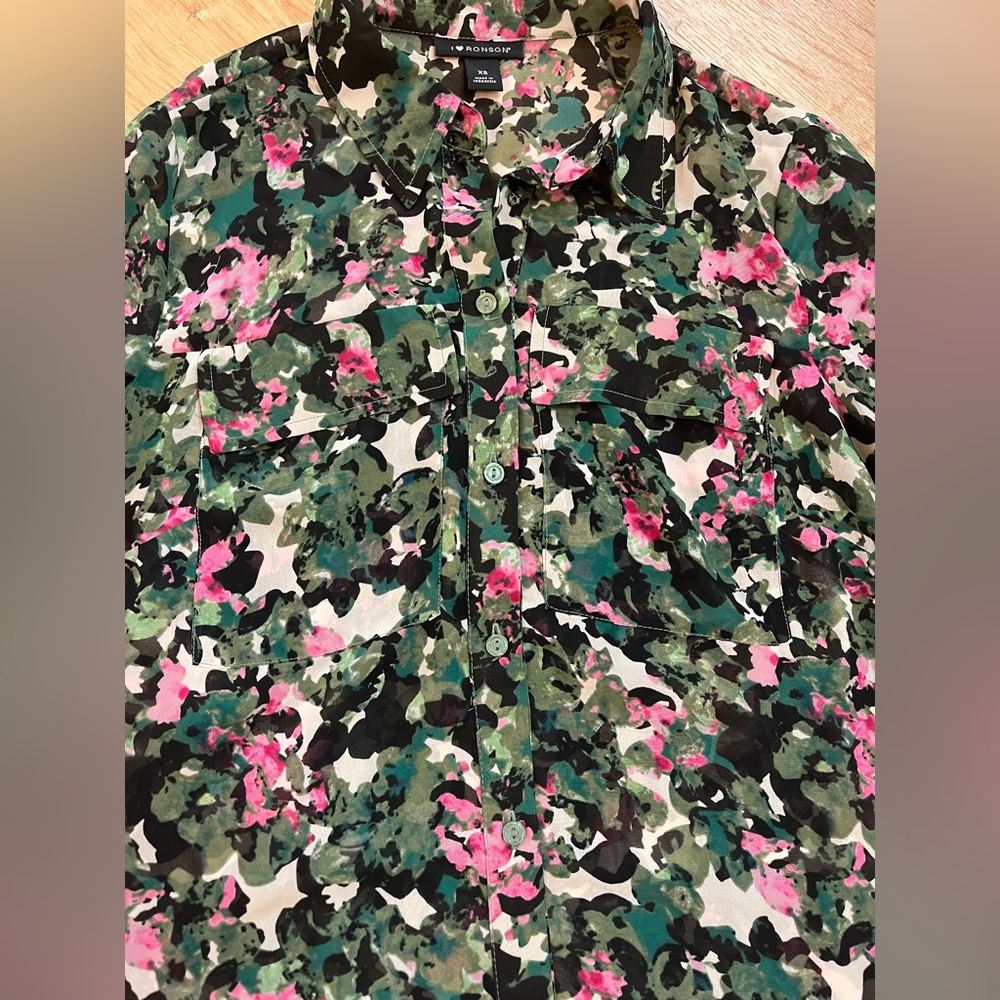 I heart Ronson Button Down Blouse - Picture 4 of 5